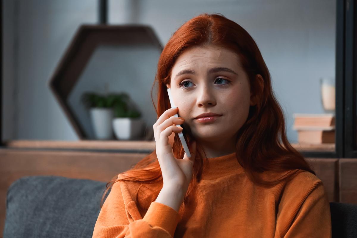 a troubled teen decides to change her life and makes a call that could save her to ask about behavioural treatment programs